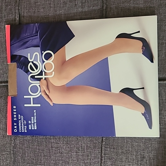 Soft beige pantyhose size EF DAY SHEER HANRD TOO CONTROL TOP - Picture 1 of 7